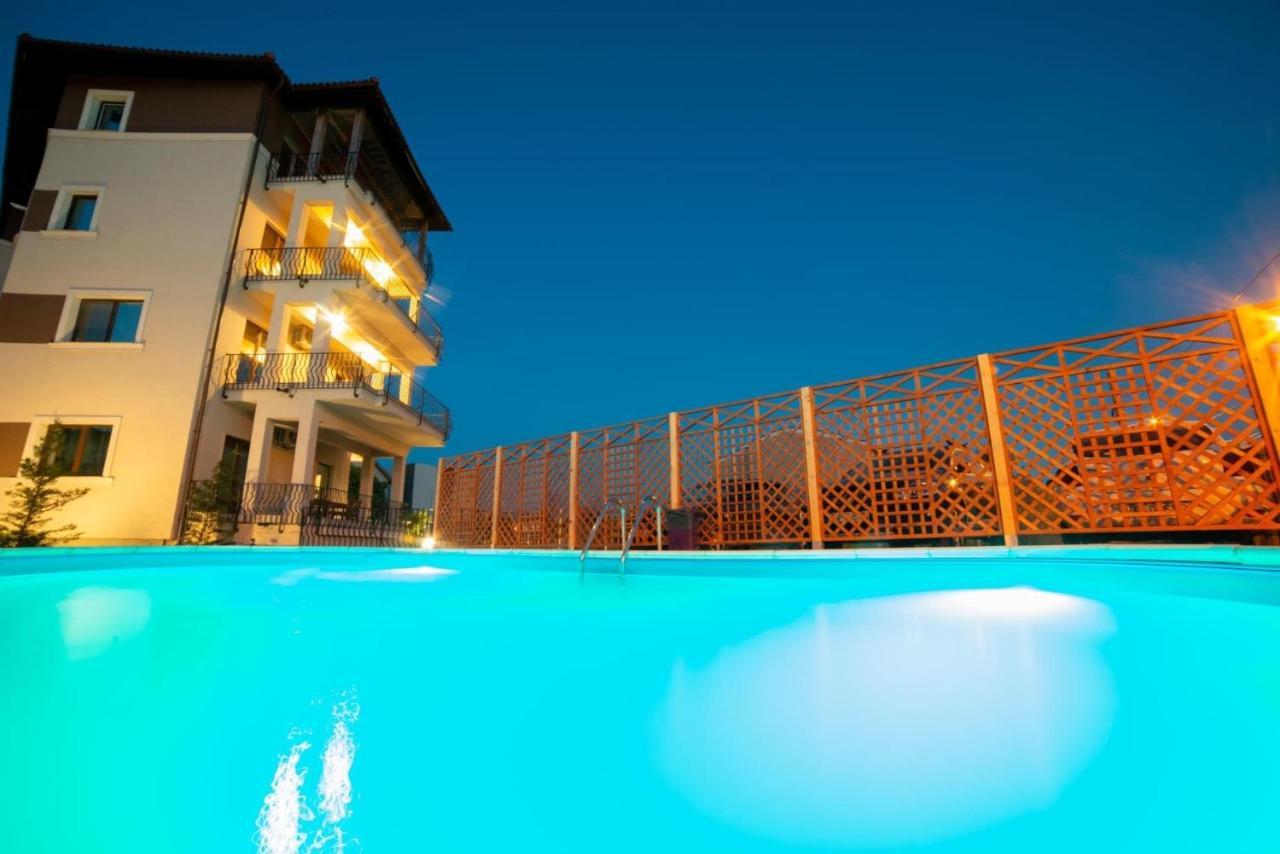 Breeze Villa Mamaia Nord Năvodari Eksteriør billede