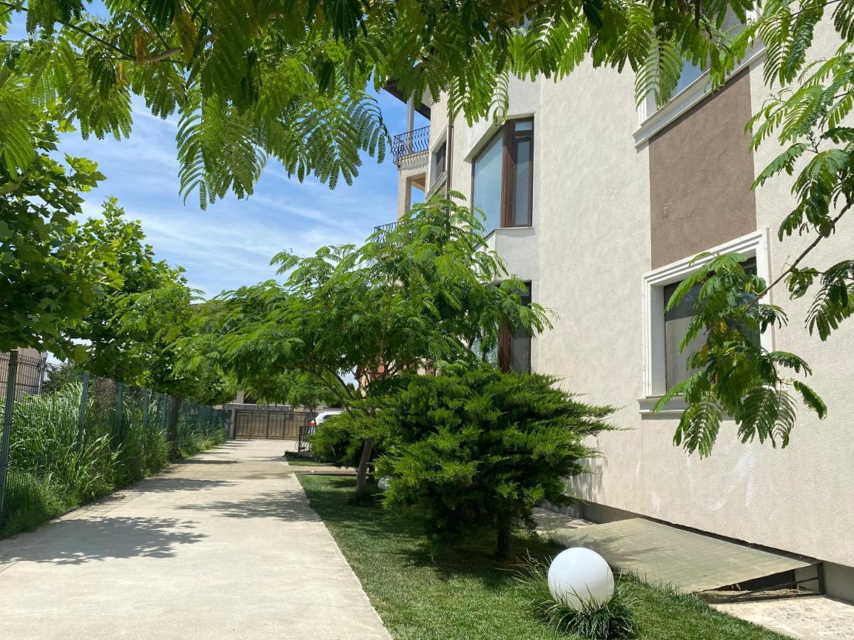 Breeze Villa Mamaia Nord Năvodari Eksteriør billede