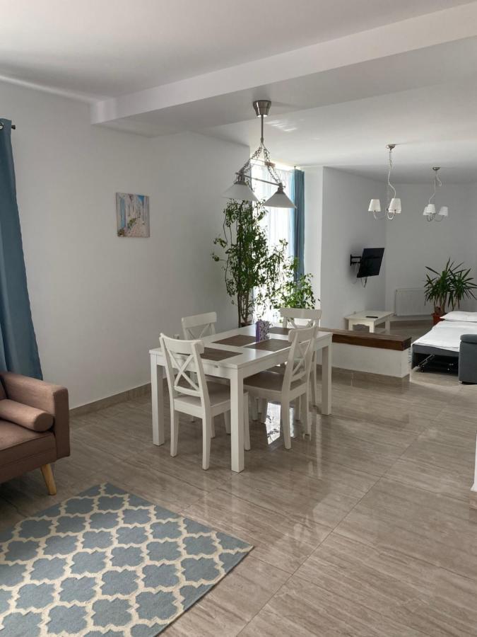 Breeze Villa Mamaia Nord Năvodari Eksteriør billede