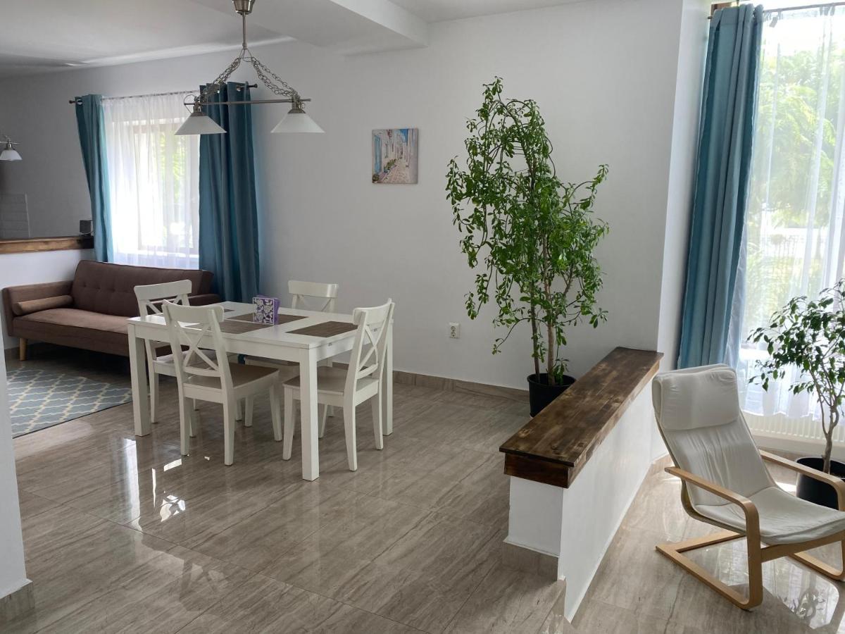 Breeze Villa Mamaia Nord Năvodari Eksteriør billede