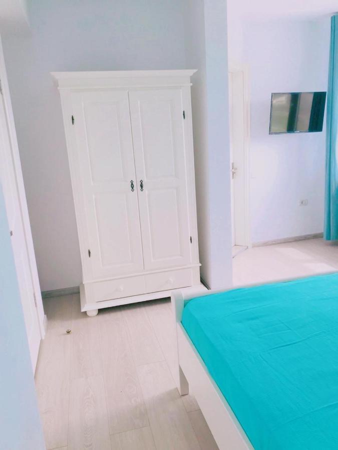 Breeze Villa Mamaia Nord Năvodari Eksteriør billede